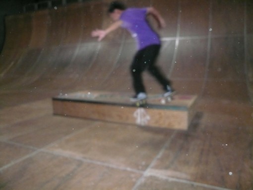 p1070202 Me doing a Blurry B/S 180 Nosegrind.