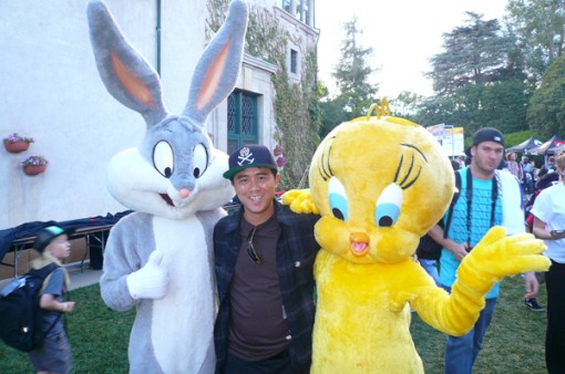 p1070262 Bugs Bunny, Twitty Bird & me.